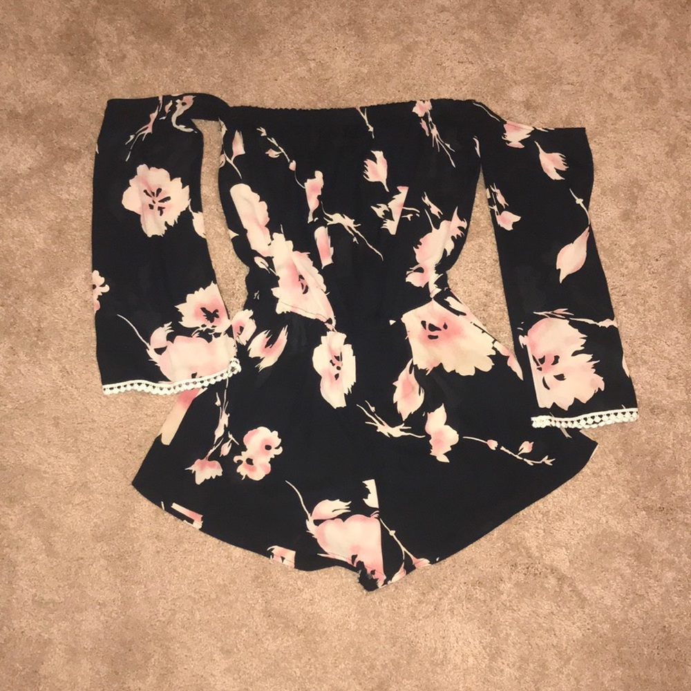 Adorable Floral Romper 😍